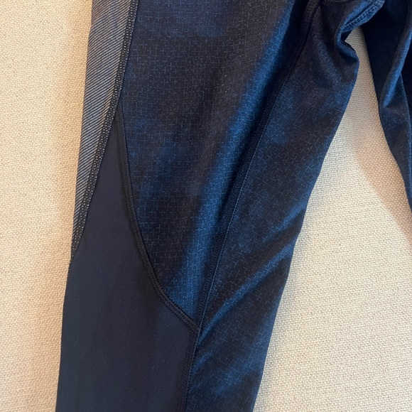 Lululemon limited edition leggings - Picture 5 of 5